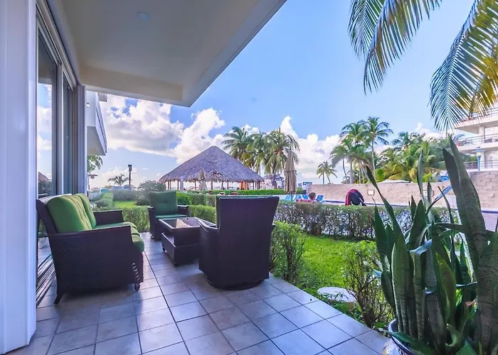 Ixchel - Ground Floor One Bedroom Suite 2108